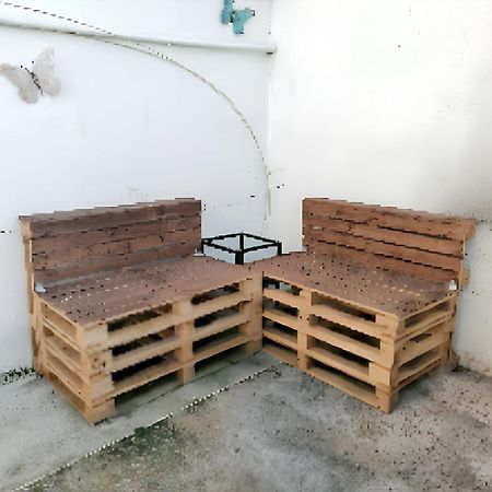 Appartement Charmant A Avignon 50 M² Terrasse Privee Exterior foto